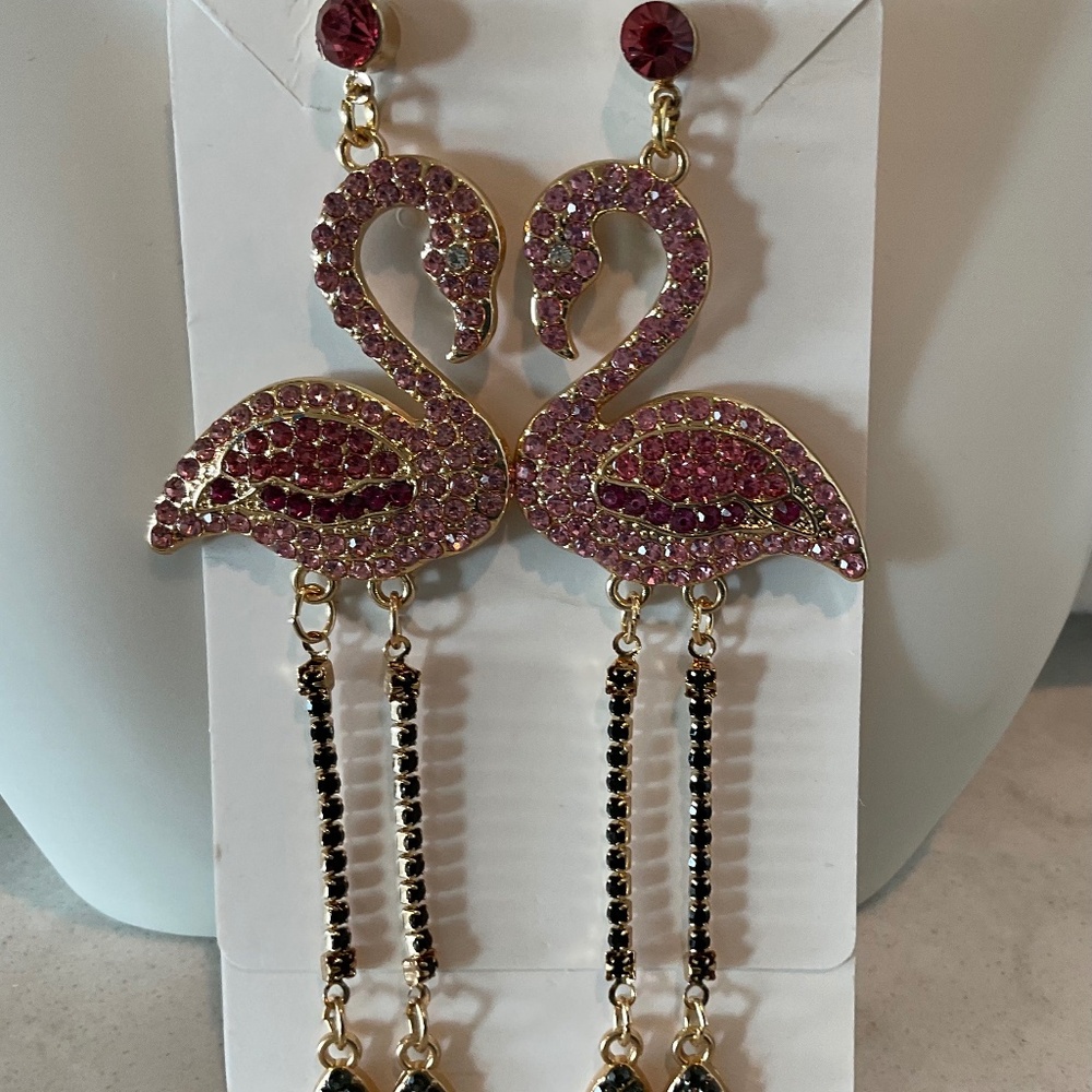 PINK RHINESTONE FLAMINGO STUD DROP EARRINGS IN GOLD TONE SETTING